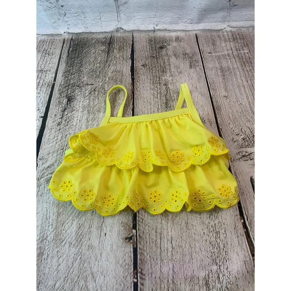CRAZY 8's Girl’s Yellow Scalloped Bikini Top / Size: 2T